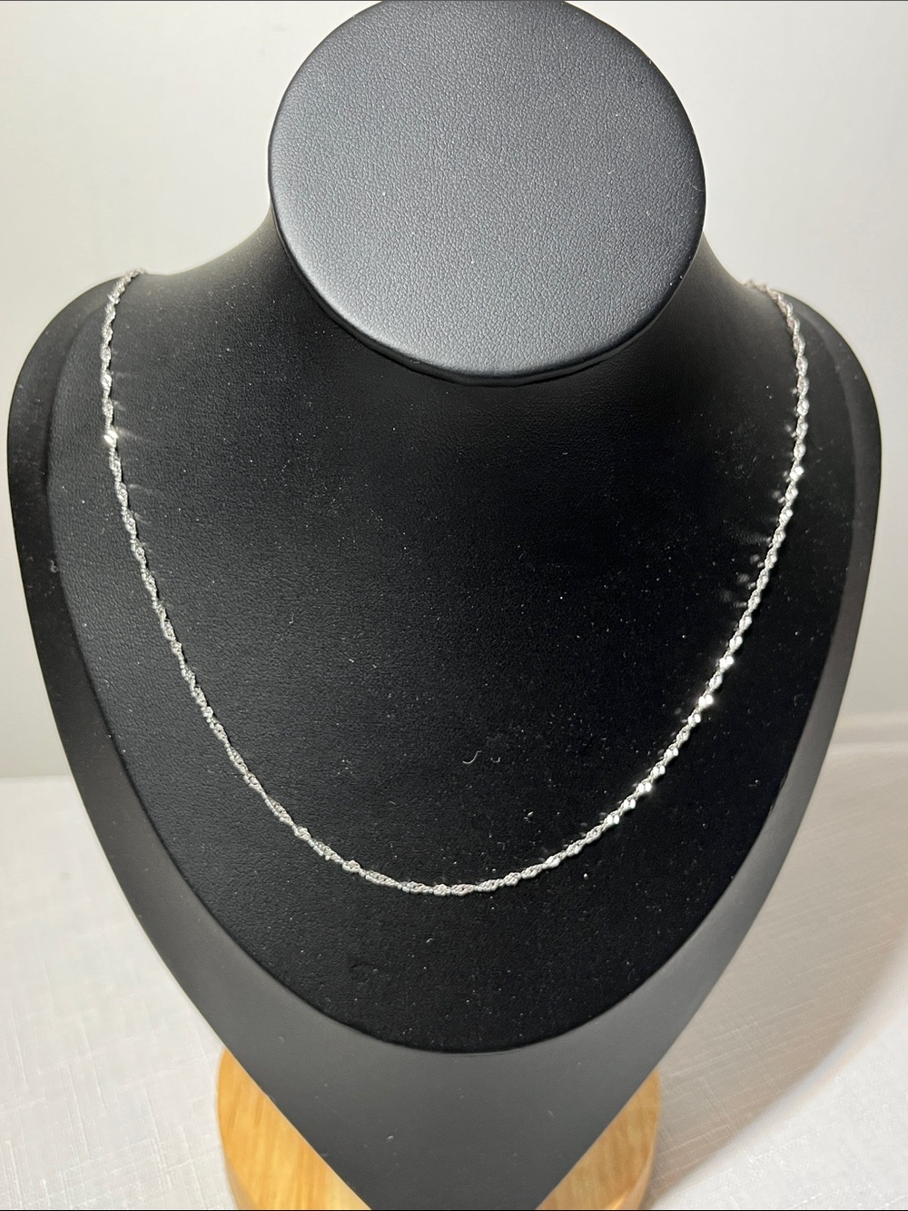 Sterling Silver Twisted Rope Chain Necklace. Lobster claw 
22”